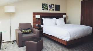 Гостиница Hilton Garden Inn Калуга Калуга Номер с кроватью размера "queen-size"-8